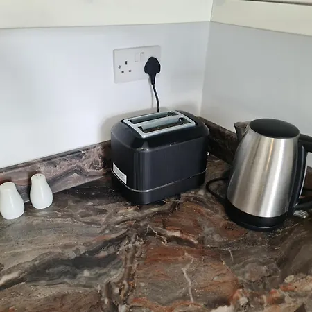 公寓 Detached Flat In Leeds, Free Wifi And Parking, Pool Table, 75 Inch Tv, Netflix *